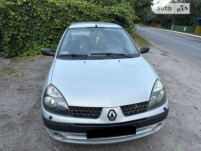 Renault Clio Symbol 2003