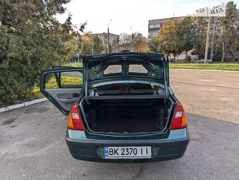 Седан Renault Clio Symbol 2003 в Ровно