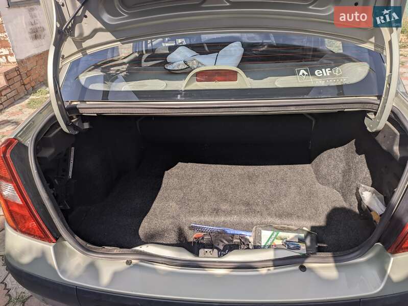 Седан Renault Clio Symbol 2003 в Харкові