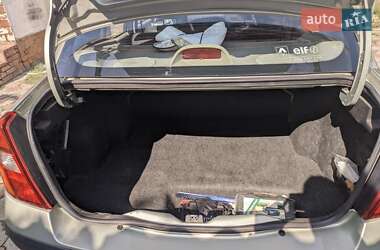 Седан Renault Clio Symbol 2003 в 