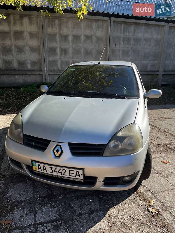 Седан Renault Clio Symbol 2006 в Киеве
