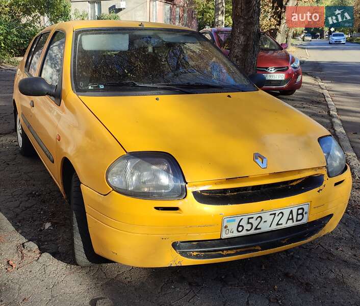 Седан Renault Clio Symbol 2001 в Кривом Роге