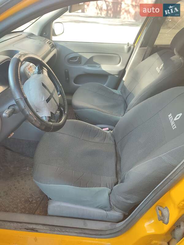Седан Renault Clio Symbol 2001 в Кривом Роге