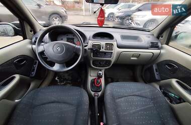 Седан Renault Clio Symbol 2003 в Харькове