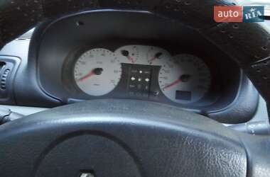 Седан Renault Clio Symbol 2002 в 