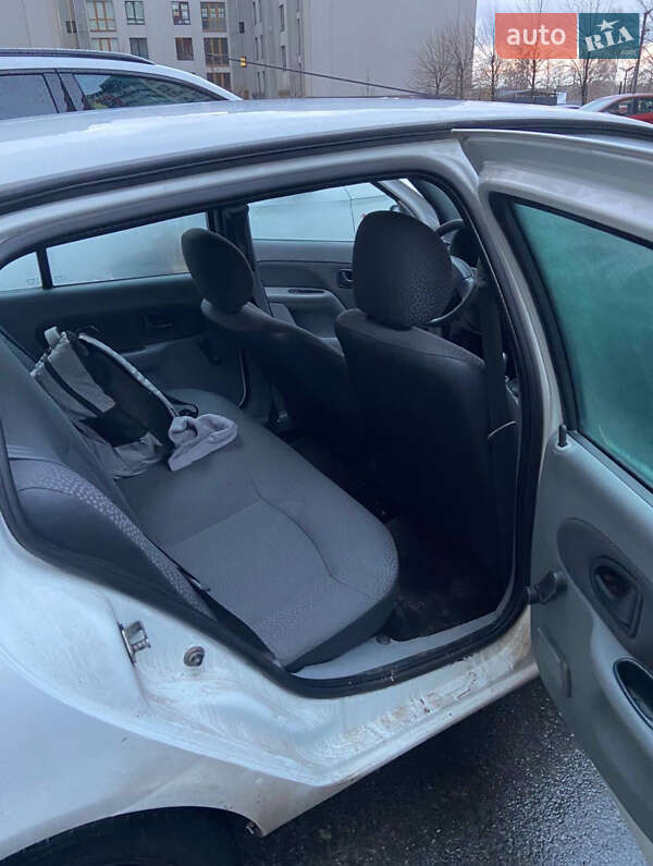 Седан Renault Clio Symbol 2008 в Ірпені