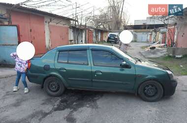 Седан Renault Clio Symbol 2002 в 