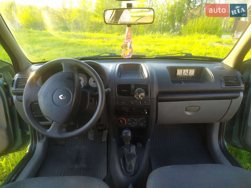 Седан Renault Clio Symbol 2008 в Каменец-Подольском