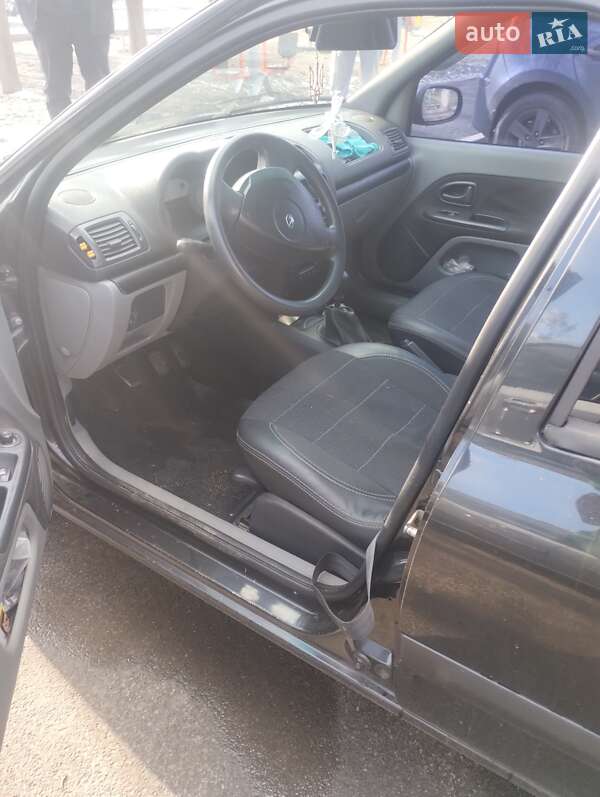 Седан Renault Clio Symbol 2008 в 