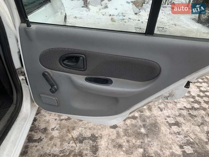 Седан Renault Clio Symbol 2007 в Киеве
