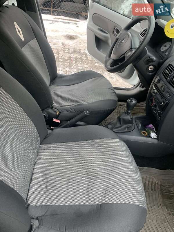 Седан Renault Clio Symbol 2007 в Киеве