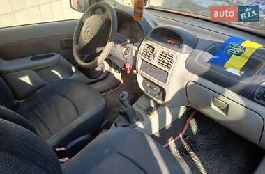Седан Renault Clio Symbol 2005 в 