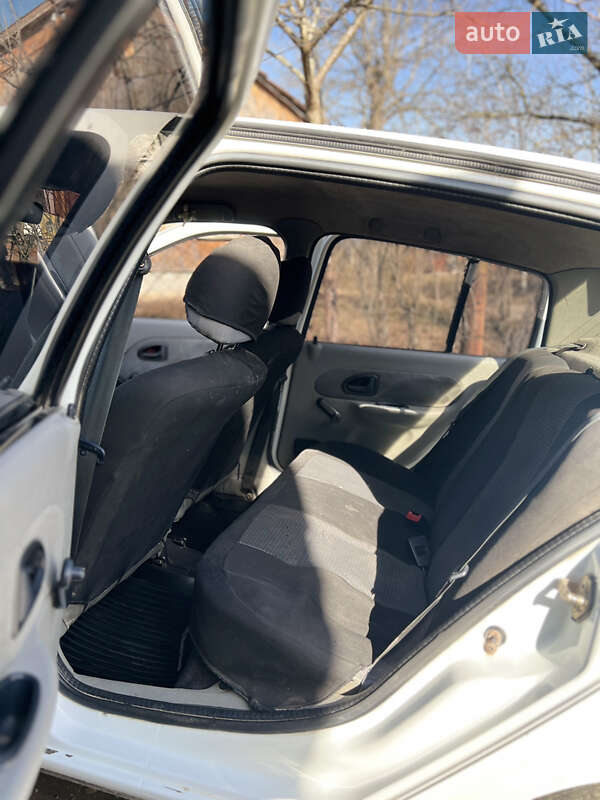 Седан Renault Clio Symbol 2002 в Старом Самборе