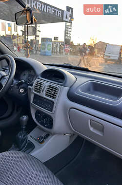 Седан Renault Clio Symbol 2006 в 