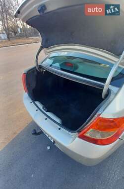 Седан Renault Clio Symbol 2008 в 