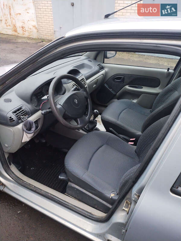 Седан Renault Clio Symbol 2005 в Луцке