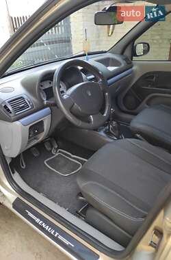 Седан Renault Clio Symbol 2008 в 