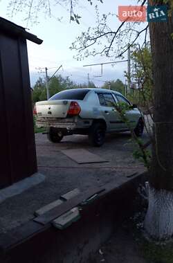 Седан Renault Clio Symbol 2002 в 