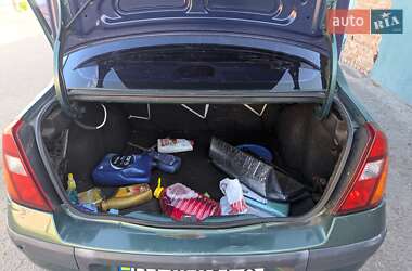 Седан Renault Clio Symbol 2003 в 