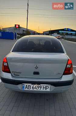 Седан Renault Clio Symbol 2003 в 