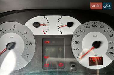 Седан Renault Clio Symbol 2008 в 