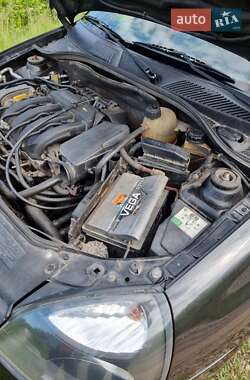 Седан Renault Clio Symbol 2004 в 