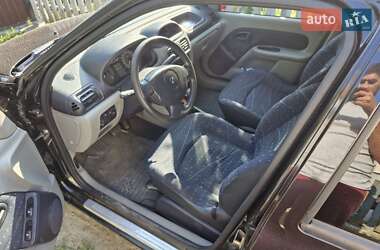 Седан Renault Clio Symbol 2004 в 