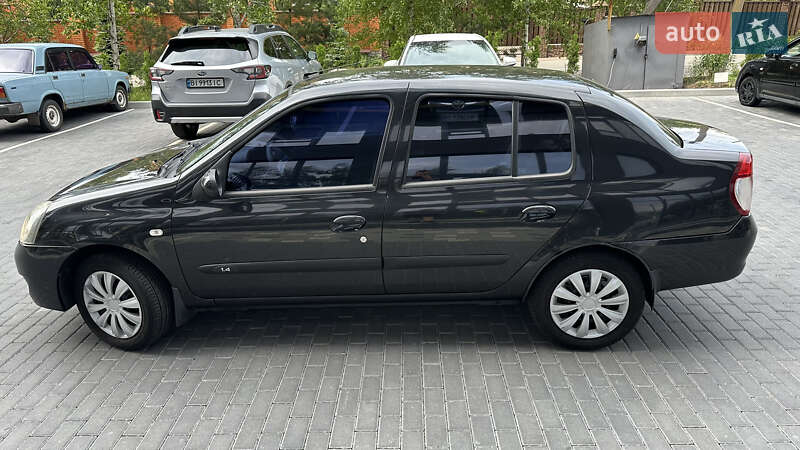 Седан Renault Clio Symbol 2006 в Полтаві