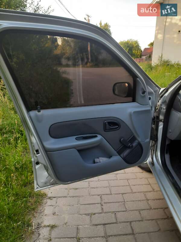 Седан Renault Clio Symbol 2007 в Львове