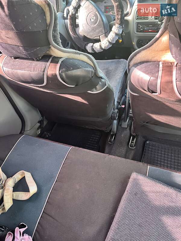 Седан Renault Clio Symbol 2003 в Одессе