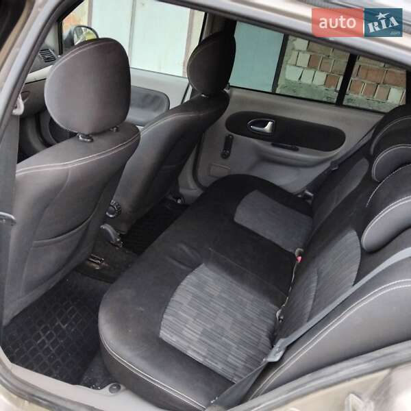 Седан Renault Clio Symbol 2008 в Черновцах