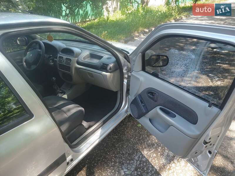 Седан Renault Clio Symbol 2005 в Кропивницком