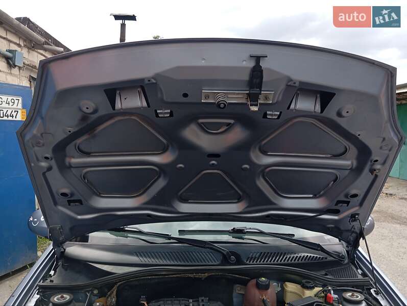 Седан Renault Clio Symbol 2008 в Запорожье