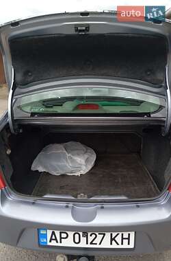 Седан Renault Clio Symbol 2008 в 