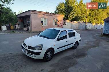 Седан Renault Clio Symbol 2002 в 