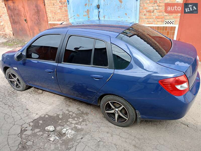 Седан Renault Clio Symbol 2010 в Виннице