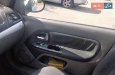 Седан Renault Clio Symbol 2011 в 