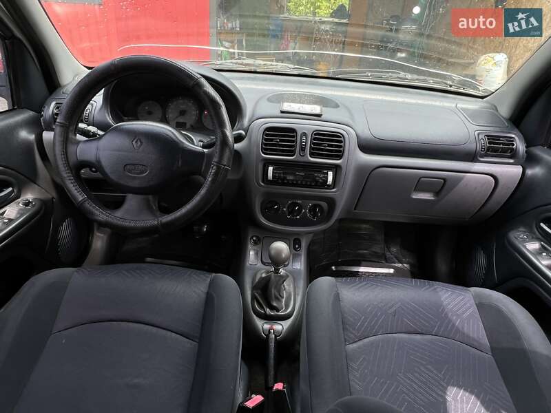 Седан Renault Clio Symbol 2001 в Шептицькому
