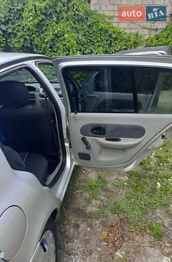 Седан Renault Clio Symbol 2006 в 