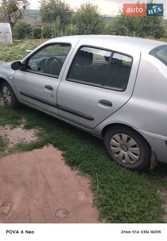 Седан Renault Clio Symbol 2005 в Смеле