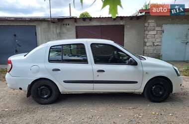 Седан Renault Clio Symbol 2008 в 
