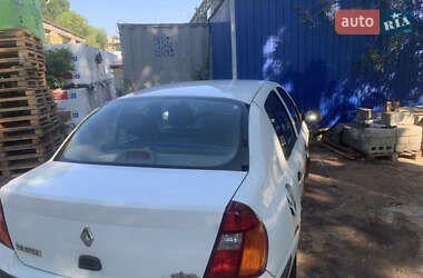 Седан Renault Clio Symbol 2003 в 