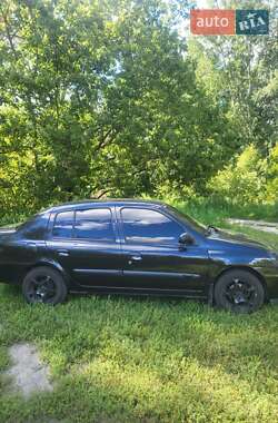 Седан Renault Clio Symbol 2008 в 