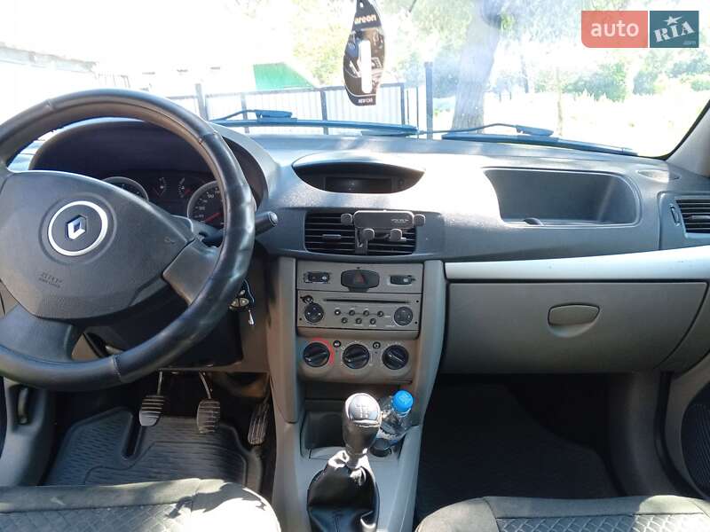 Седан Renault Clio Symbol 2008 в Чернівцях
