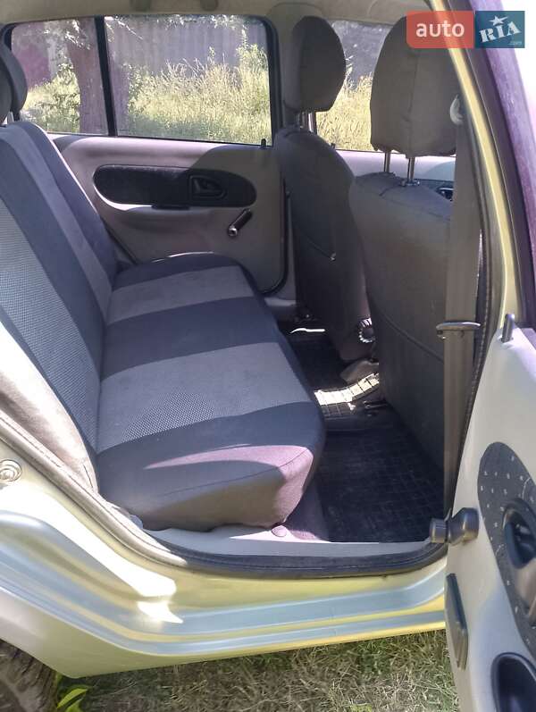 Седан Renault Clio Symbol 2002 в Конотопі