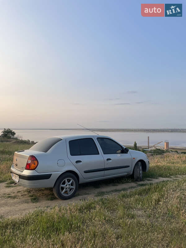Седан Renault Clio Symbol 2003 в Одессе
