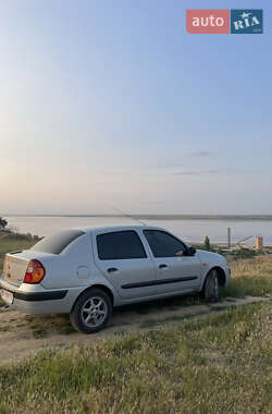 Седан Renault Clio Symbol 2003 в 