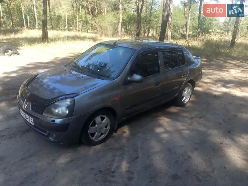 Renault Clio Symbol 2003