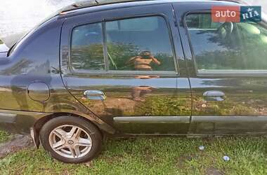 Седан Renault Clio Symbol 2004 в 