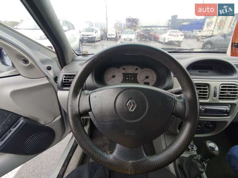 Седан Renault Clio Symbol 2004 в Киеве фото 8 Седан Renault Clio Symbol 2004 в Киеве